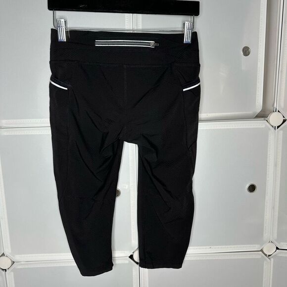 Athleta Dobby Be Free Knicker Capri Black Size XS - Picture 3 of 11